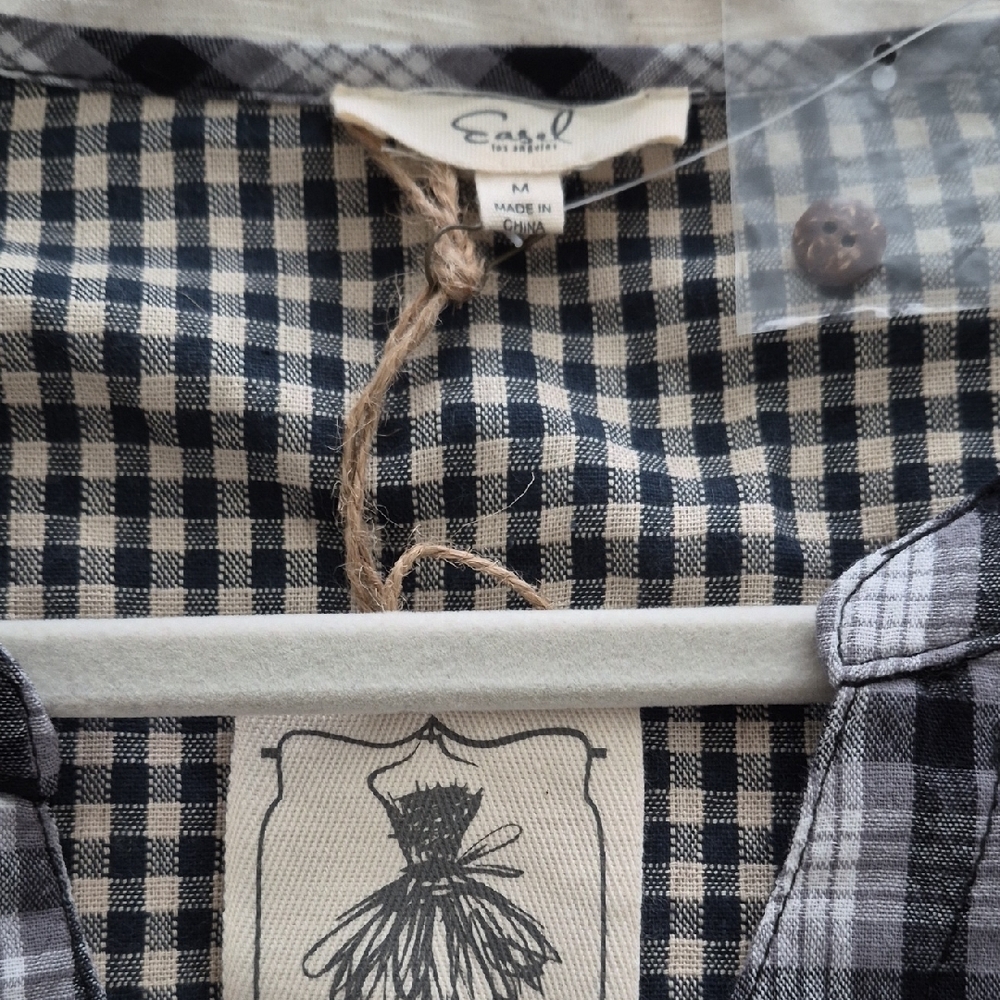 NWT Easel Black and Beige Plaid Peplum Top - Picture 2 of 6